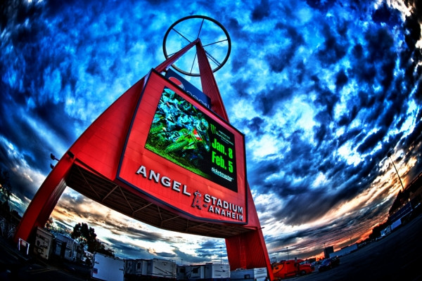 Kaunis Anaheimin taivas. Kuva: Hoppenworld.com / KTM