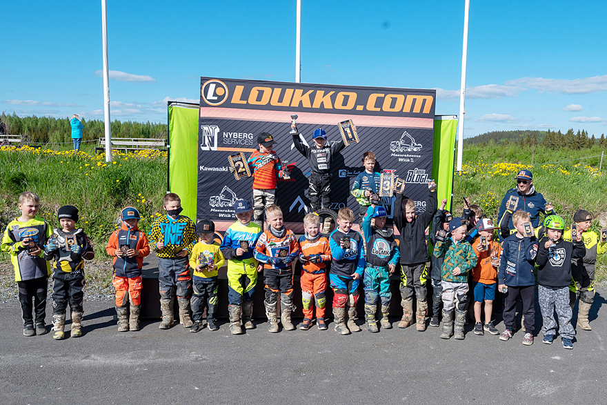 mx50 podium