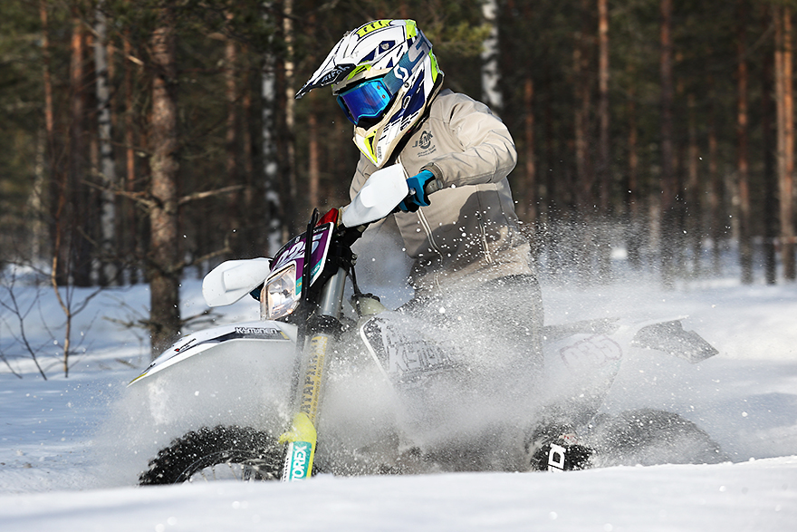 viivi mäkinen 880