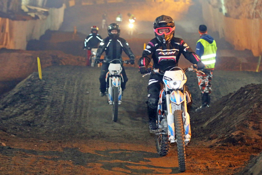 NaisDays, tyttö, nainen, tytöt, naiset, motocross