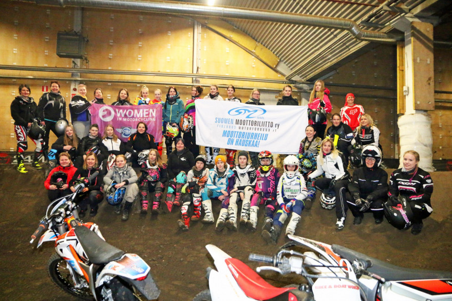 NaisDays, tyttö, nainen, tytöt, naiset, motocross