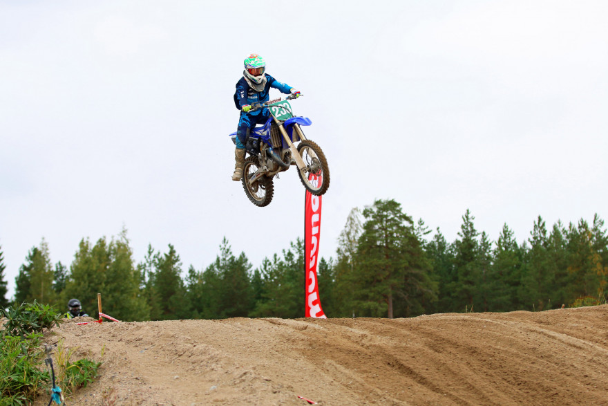 Adam Holm matkaa Saksaan Yamaha YZ125 Cupiin.