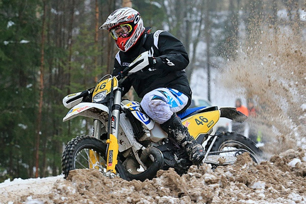 Eemil Pohjolan menoa viime talvena. Kuva: Jani Hovi / Xracing