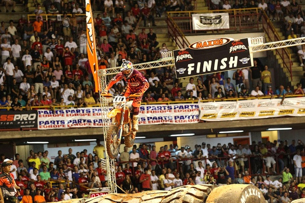 Taddy Blazusiakin tyylinäyte. Kuva: Jonty Edmunds