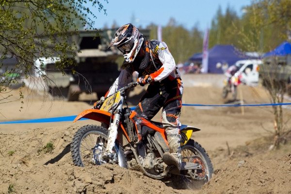 Oskari Kantosen mielestä Cross Country on kiva laji.