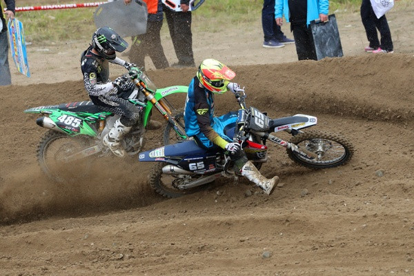 Juuso Matikainen ja Kim Savaste järjestivät yleisölle nähtävää. Kuva: Jani Hovi / Xracing
