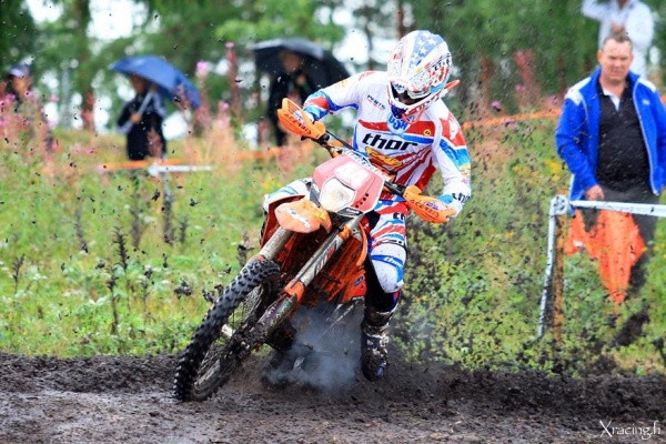 Kurt Casellin menoa Kotkan Six Days Endurossa.