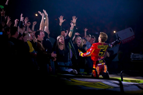Ryan Dungey kavensi Villopoton etumatkaa sarjan yhteispisteissä. Kuva: Hoppenworld.com