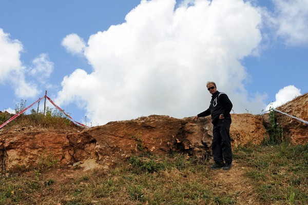 Juha Salminen esittelee Portugalin extremetestiä. Kuva: Niklas Nordblad
