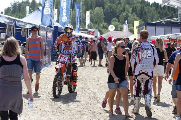 Jeffrey Herlings on loukkaantunut Tsekeissä. Kuva: Ray Archer