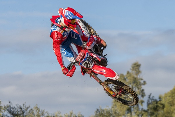 Tim Gajser lähtee hakemaan maailmanmestaruutta alkavalla kaudella. Kuva: Bavo Swijgers