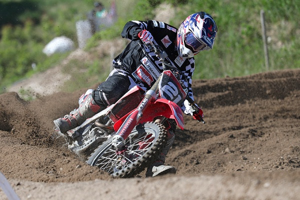 Emil Silander johti MX2-luokan SM-sarjaa kauden avauksen jälkeen. Kuva: Jani Hovi / Xracing