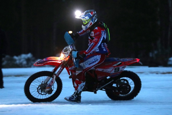 MM-huiput pääsevät nauttimaan pimeästä Suomen metsästä aiempaa enemmän. Kuva: Jani Hovi / Xracing