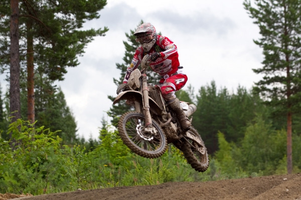 Mikko Seistola on ammentanut vauhtia isoveljeltään.