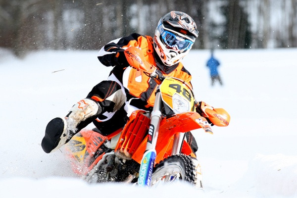 Aleksi Jukola esitti vauhdikasta menoa.