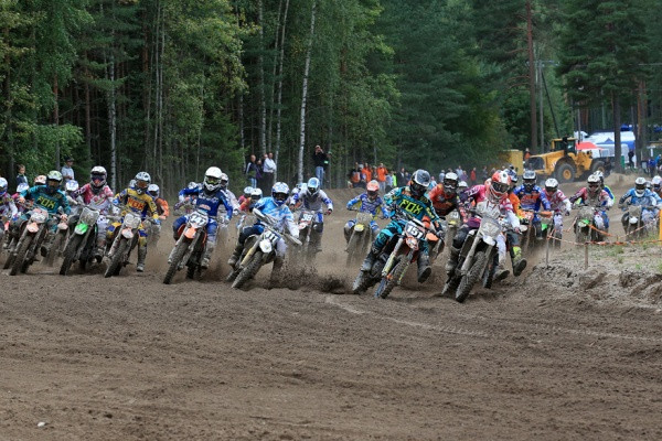 MX2 -luokan ensimmäisen erän uusintastartti. Kuva: Jani Hovi / Xracing
