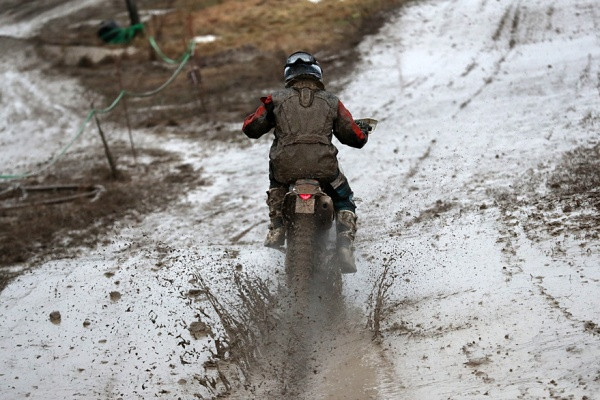 Motocrossradan osuus oli varsin kuraisessa kunnossa.
