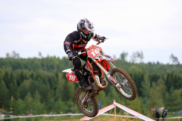 Lauantaina ajettujen MX C/C- luokan lähdöissä kaksi voitti Matias Latvala.