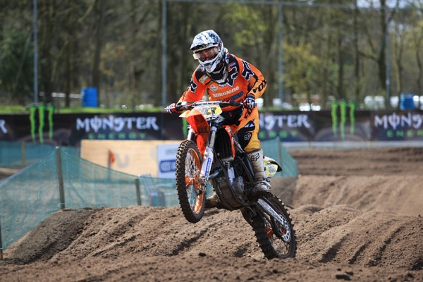 Miika Mäkinen vauhdissa.