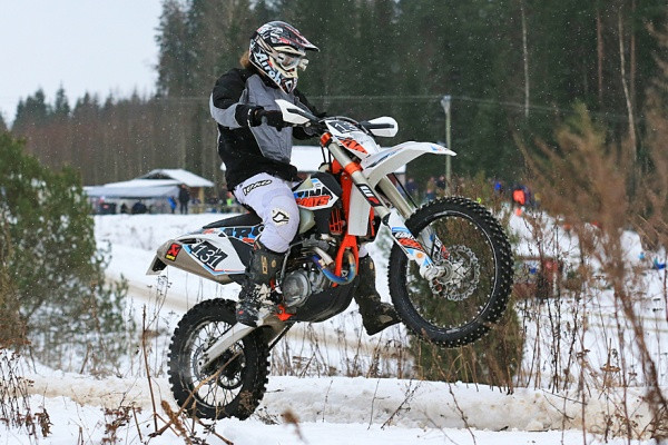 Toni Paakkinen ajoi odotetusti B-luokan voittoon.