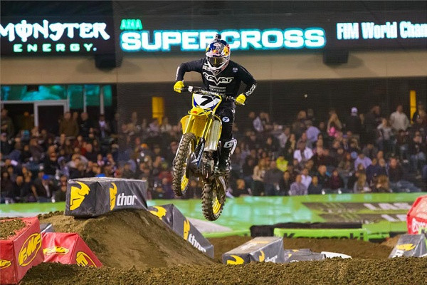 James Stewart ajoi kauden ensimmäiseen voittoonsa. Kuva: Suzuki