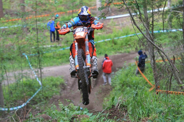 Nathan Watson johtaa Heinolassa. Kuva: Jani Hovi / Xracing