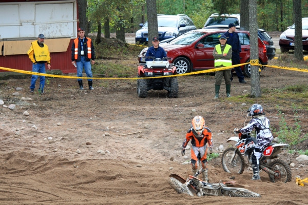 Järjestäjien ja kuljettajien toiminta herätti paljon puhetta Riihimäellä.