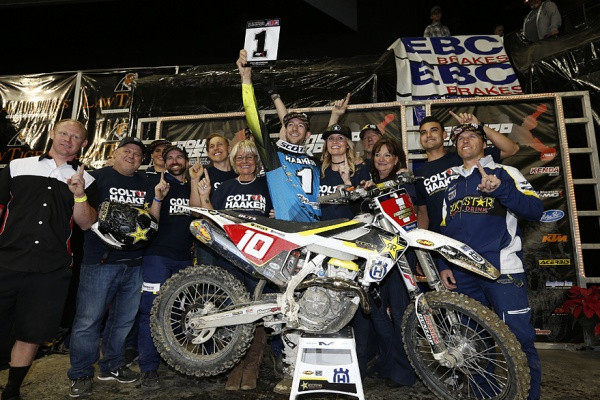Rockstar Energy Husqvarna Factory Racing -tiimin Colton Haaker kruunattiin Endurocross-sarjan mestariksi. Kuva: Husqvarna