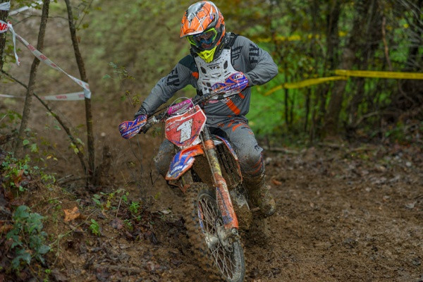 Kilpailu kaasuteltiin Hidden Valleyn golfkentän maastoissa. Kuva: Kilpailun tiedotus