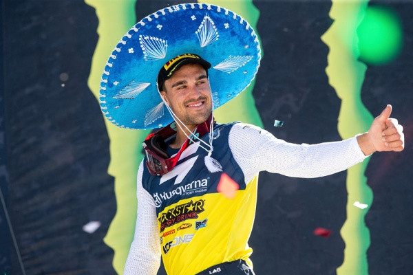 Paulin juhli podiumilla Meksikossa. Kuva: Ray Archer