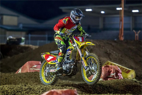 Matt Moss hallitsee Australian sarjaa. Kuva: Suzuki