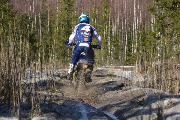 Loic Larrieu on Yamaha -tiimin ykköskuljettaja. Kuva: KoneKesko