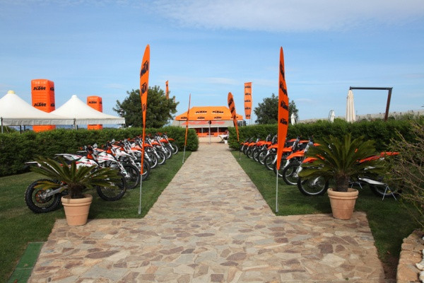 2014 mallit julkaistiin lehdistölle Sardiniassa.