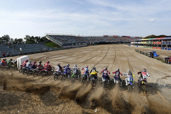 Assenissa on hienot puitteet motocrossiin. Kuva: Juan Pablo Acevedo