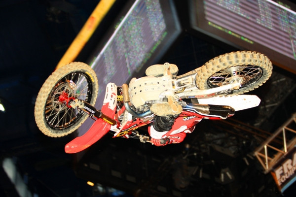 Justin Barcia ajoi viimeisen päivän voittoon Pariisissa.