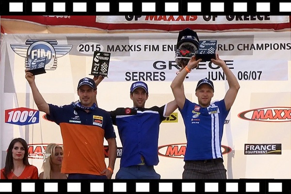 Remeksen juhlaa podiumilla.