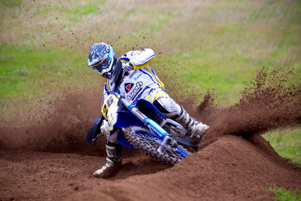 Valtteri Salonen ajoi SM hopeaa Sipoon moottorikerhon joukkueessa