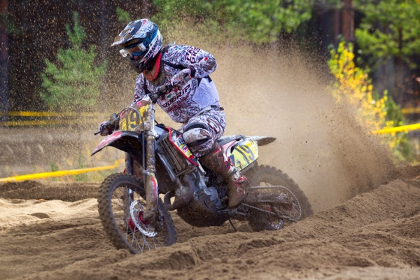 Tommi Mäkinen voitti Kiteellä ja nousi tasapisteisiin Oskari Kantosen kanssa