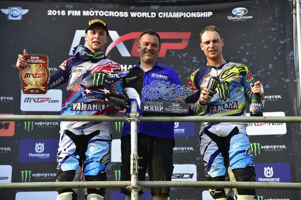 Romain Febvre (oik.) ja Jeremy Van Horebeekin (vas.) välillä ei käydä ystävällisiä keskusteluja tällä hetkellä. Kuva: Yamaha