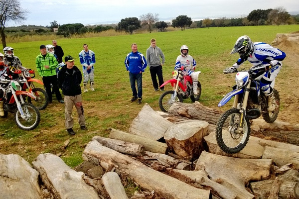 Kuva viime vuoden valmennusryhmäläisten leiriltä.