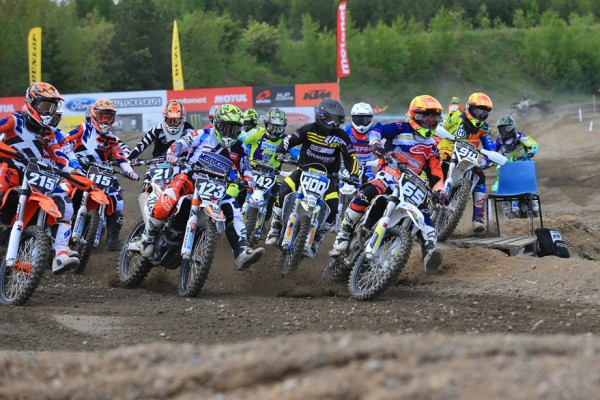 Juuso Matikainen ampaisi MX2-luokan toisen erän startista kärkeen. Kuva: Jani Hovi / Xracing