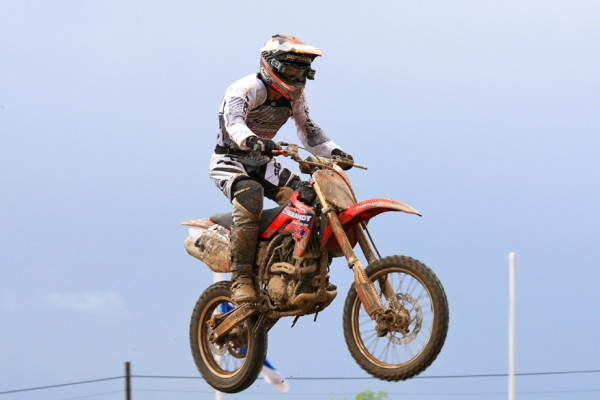 Waltteri Koskinen hallitse MX C/A- luokkaa.