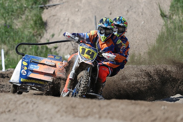 Riku ja Lari Kunnas taistelivat MM-pisteistä Latviassa. Kuva: Jani Hovi / Xracing