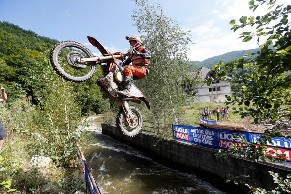 Kauden neljä ensimmäistä kilpailua ovat olleet täynnä tapahtumia. Kuva: Future7media