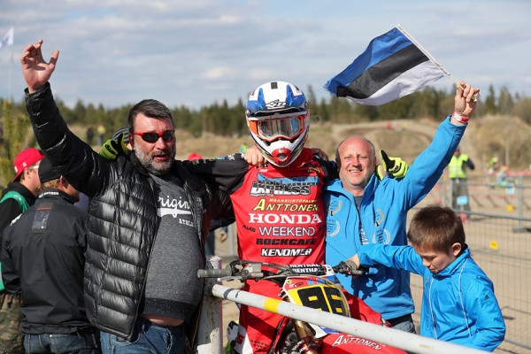 Päivä Hyvinkäällä päättyi Erki Kahron juhlaan. Kuva: Jani Hovi / Xracing