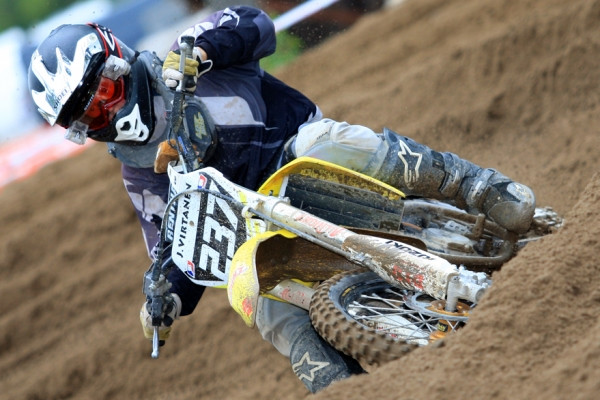 Juuso Virtanen ajoi MX C/B-luokassa ryhmä A:n ensimmäisen erän voittoon.