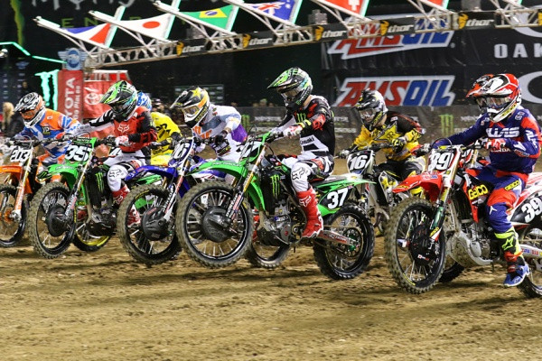 Monster Energy Supercross-sarja jatkui Glendalessa. Kuva: Jani Hovi / Xracing