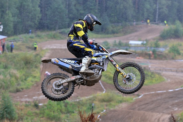 Ludde Söderbergin lentoa Salossa. Kuva: Jani Hovi / Xracing
