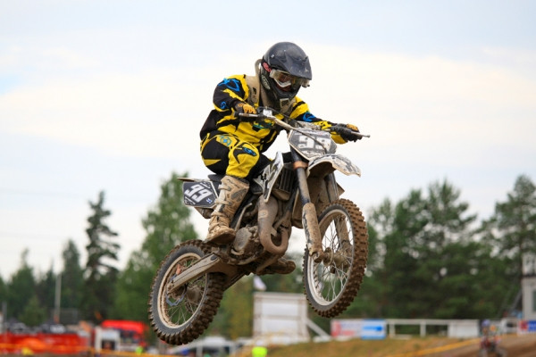 Jimi Kankare oli tasaisen varma ja voitti MX C/B-luokan ensimmäisen ryhmän yleiskilpailun.