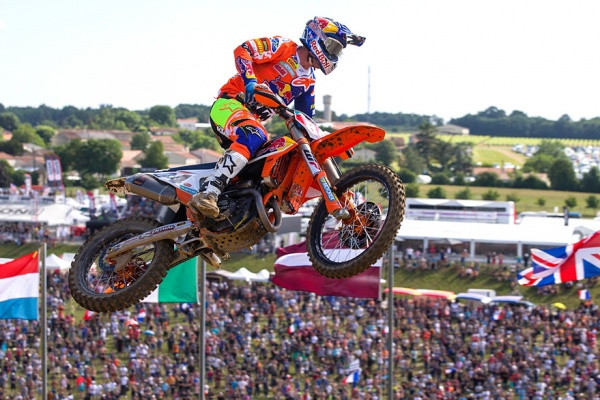 Jeffrey Herlings lensi voittoon Ranskassa. Kuva: Ray Archer